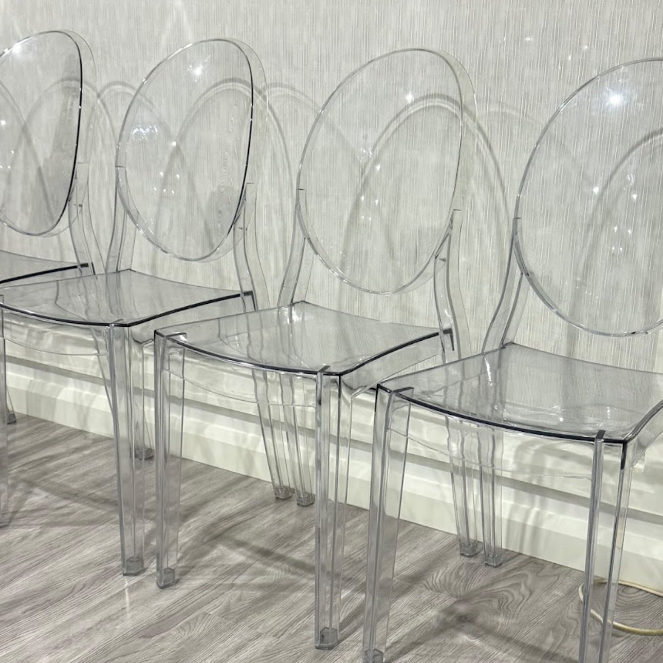 OUR ACRYLIC GHOST CHAIRS ๐ค
Quickly becoming a crowd favourite as we head into a busy event season ๐ฅณ
Send us a DM to book these stunning chairs for your next event ๐
#melbourneeventhire #melbournechairhire #eventdecor #eventstyling #tiffanychairs #ghostchairs #acrylicchairs